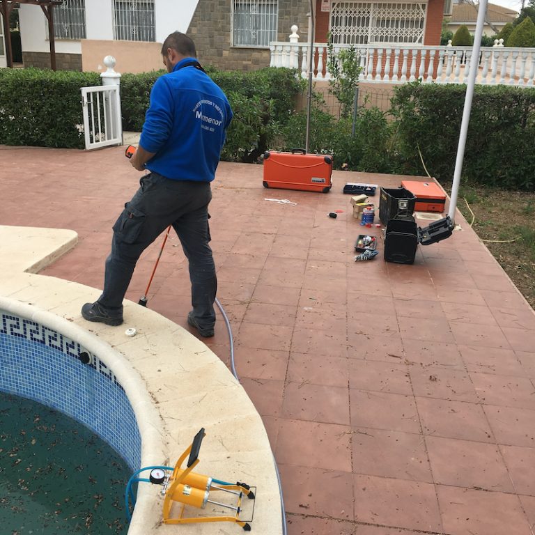 REPARACIÓN DE PISCINAS Y DETECCIÓN DE FUGAS