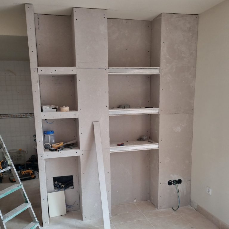 MUEBLE DE PLADUR