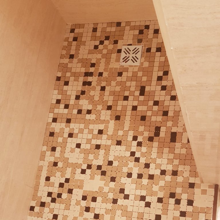 REPARACIÓN DE GRESITE EN PLATO DE DUCHA