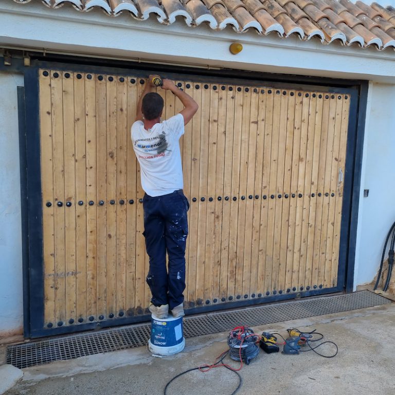 REPARACIÓN DE PUERTA DE GARAJE